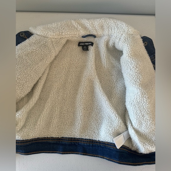 Kids Joe Fresh size 6 Fuzzy Jean Jacket - Picture 2 of 5